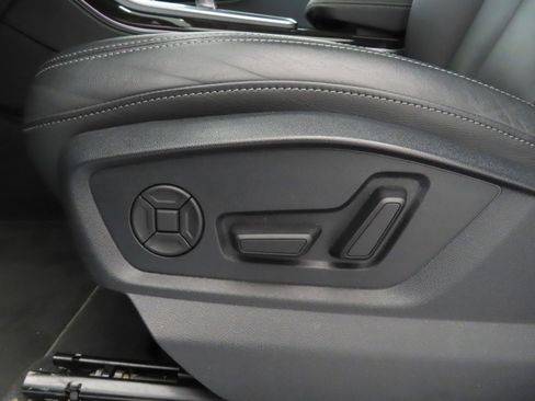Used 2025 Audi Q7 3.0T Premium Plus AWD/4WD image 10