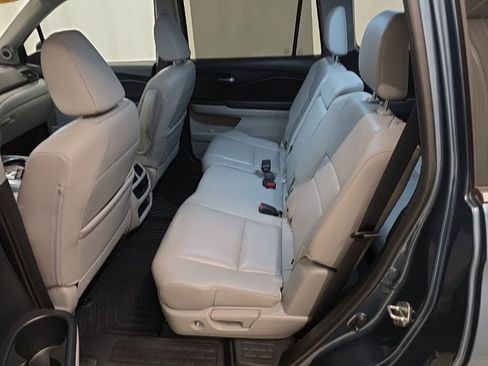 Used 2021 Honda Pilot Special Edition image 10