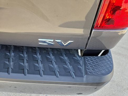 Used 2020 Nissan Titan SV w/ SV Convenience Package image 37