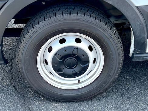 Used 2020 Ford Transit 250 Medium Roof w/ Load Area Protection Package image 13