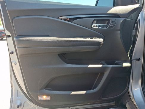 Used 2020 Honda Ridgeline RTL-E image 12
