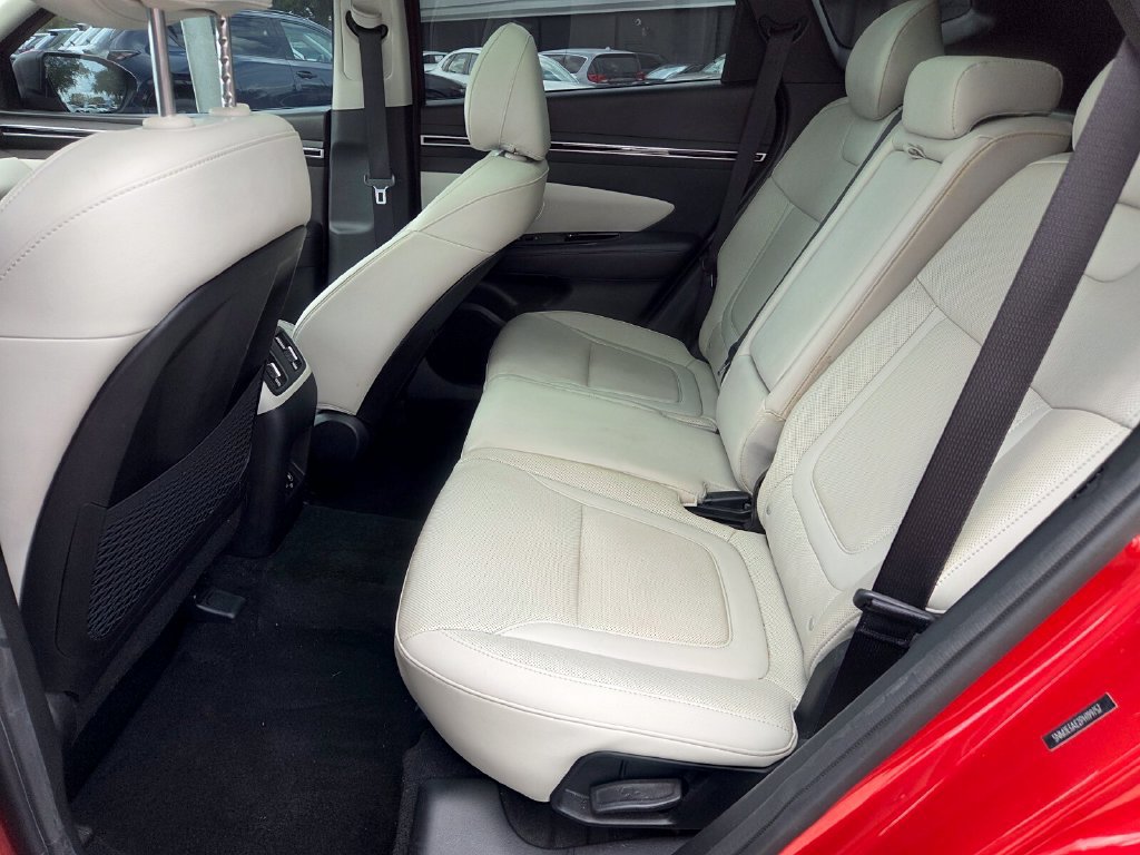 Used 2023 Hyundai Tucson Limited FWD image 6