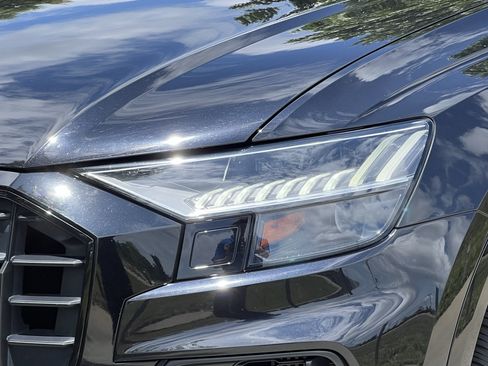 Used 2019 Audi Q8 Prestige AWD/4WD image 7