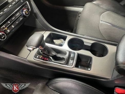 Used 2019 Kia Optima S image 18