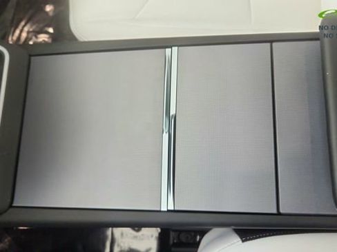 Used 2026 Tesla Model Y Long Range AWD/4WD image 51