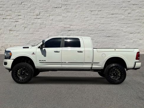 Used 2021 RAM 2500 Limited AWD/4WD image 2