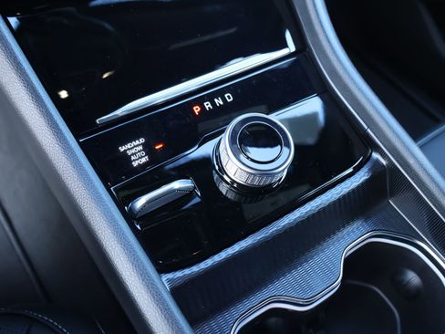 New 2026 Jeep Grand Cherokee L Limited AWD/4WD image 9