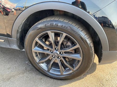 Used 2017 Ford Explorer XLT w/ XLT Technology Feature Bundle AWD/4WD image 31