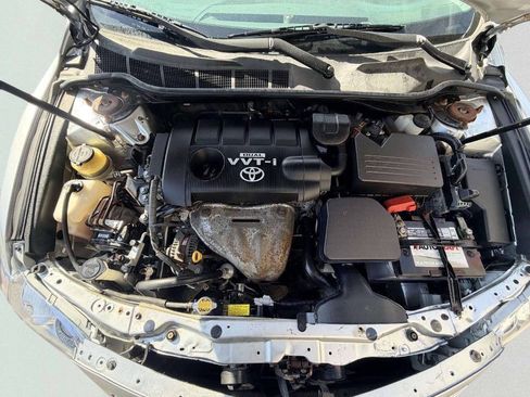 Used 2010 Toyota Camry LE FWD image 9
