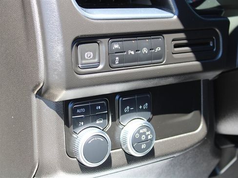 Used 2021 GMC Yukon SLT AWD/4WD image 37