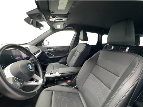 Used 2025 BMW X1 xDrive28i AWD/4WD image 18