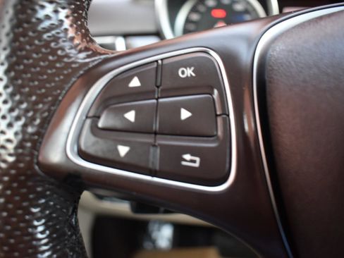 Used 2018 Mercedes-Benz GLE 350 GLE 350 4MATIC SUV image 24