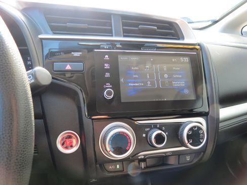 Used 2018 Honda Fit EX image 18