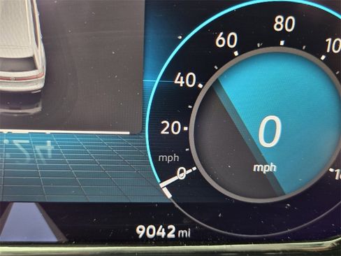 Certified 2025 Volkswagen Atlas SE w/ Panoramic Sunroof Package image 24