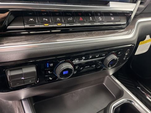 New 2026 Chevrolet Silverado 1500 LTZ AWD/4WD image 32