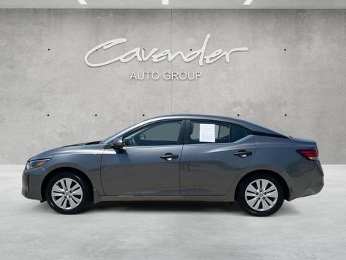Used 2025 Nissan Sentra S FWD image 13