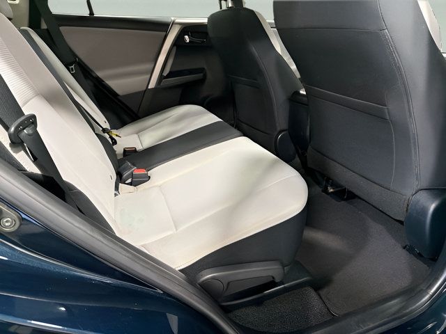 Used 2017 Toyota RAV4 XLE FWD image 33