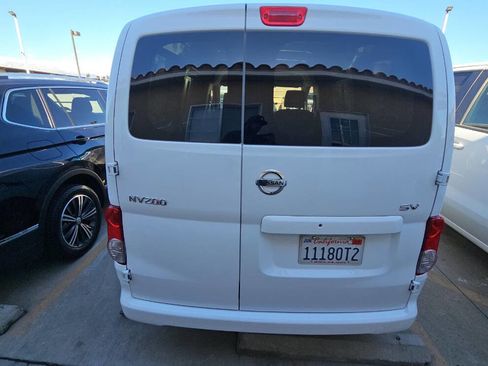 Used 2018 Nissan NV200 SV w/ Back Door Glass Package image 3
