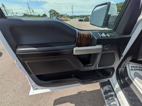 Used 2019 Ford F150 Lariat w/ Equipment Group 501A Mid AWD/4WD image 18