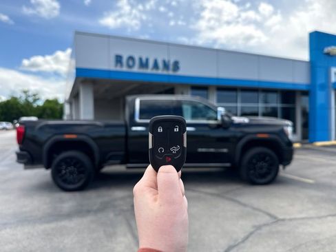 Used 2023 GMC Sierra 3500 Denali w/ Denali Black Diamond Edition AWD/4WD image 24