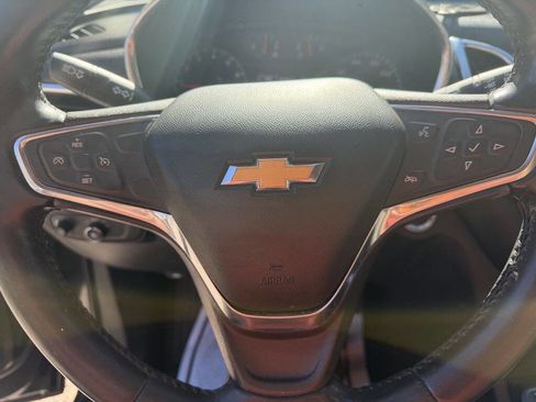 Used 2018 Chevrolet Equinox LT image 14