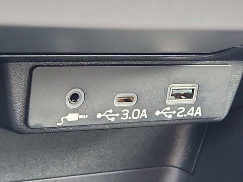 Certified 2025 Subaru Crosstrek 2.5i Sport AWD/4WD image 24