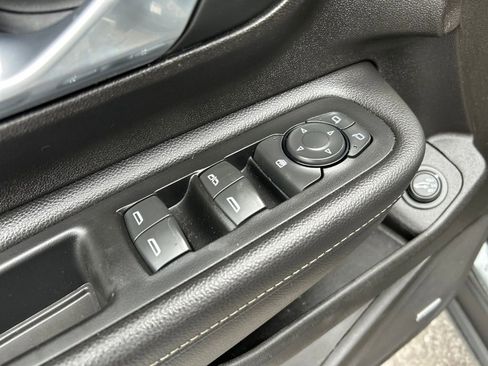 Used 2018 GMC Terrain Denali image 18