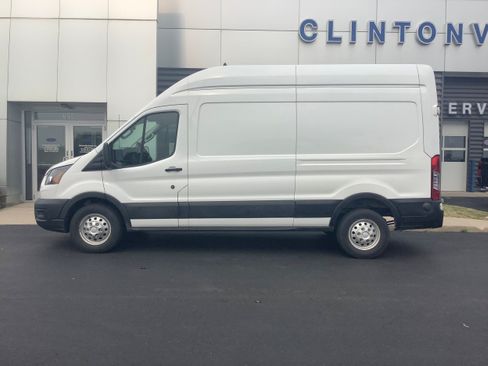 Used 2025 Ford Transit 250 148 High Roof AWD w/ Load Area Protection Package image 2