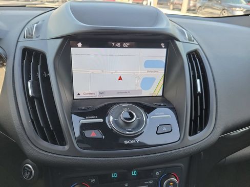 Used 2019 Ford Escape Titanium AWD/4WD image 33