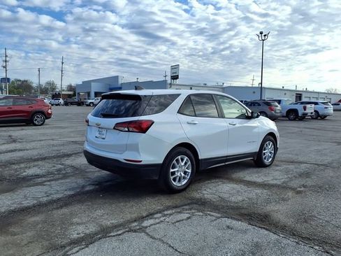 Used 2024 Chevrolet Equinox LS w/ LS Convenience Package FWD image 22