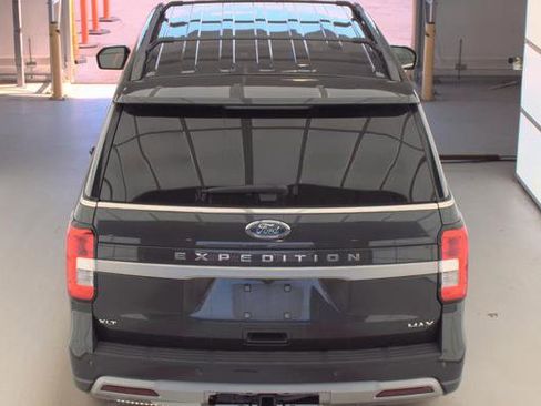 Used 2024 Ford Expedition Max XLT image 4