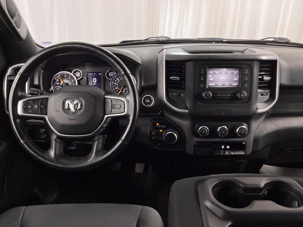 Used 2022 RAM 1500 Big Horn AWD/4WD image 17