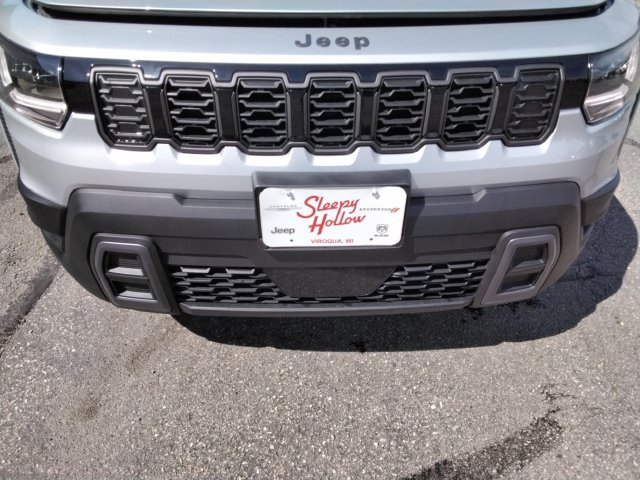 Used 2026 Jeep Cherokee Limited AWD/4WD image 14