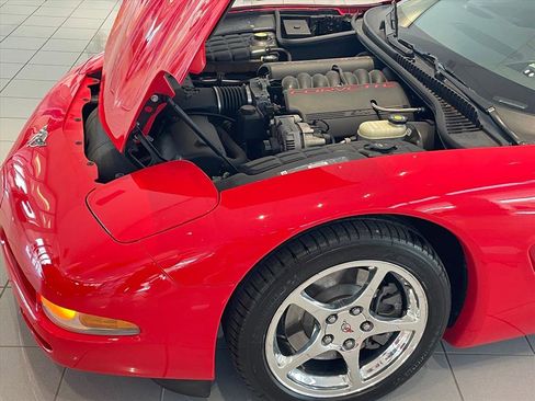 Used 2003 Chevrolet Corvette Coupe w/ Preferred Equipment Group RWD image 21