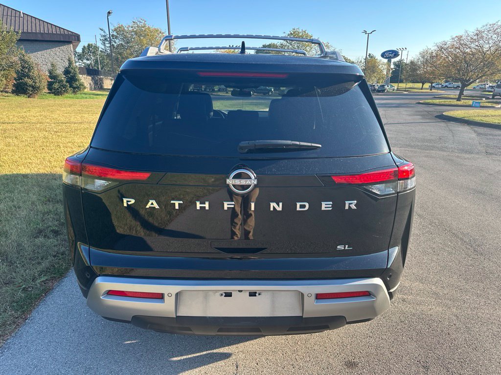 Used 2022 Nissan Pathfinder SL w/ Cargo Package FWD image 11