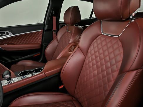 Used 2022 Genesis G70 3.3T Launch Edition image 22