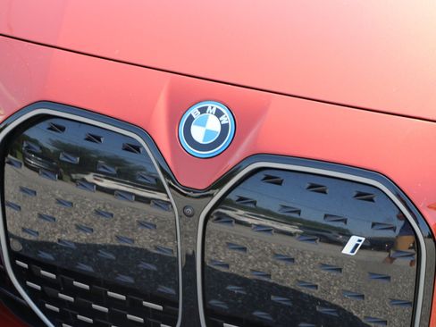 Used 2023 BMW i4 eDrive40 w/ M Sport Package RWD image 12