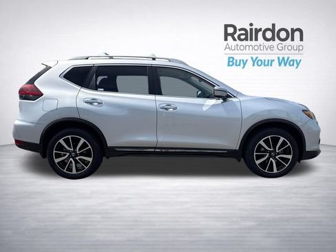 Used 2019 Nissan Rogue SL w/ Premium Package AWD/4WD image 8