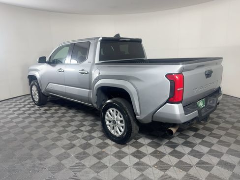 Used 2024 Toyota Tacoma SR5 image 3