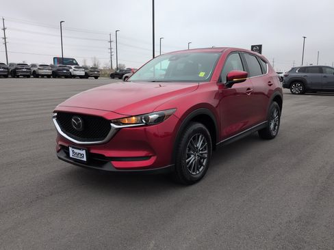 Used 2019 MAZDA CX-5 Touring image 3