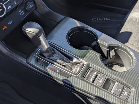 Used 2024 Honda Civic Sport image 16