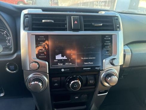 Used 2021 Toyota 4Runner SR5 Premium image 12