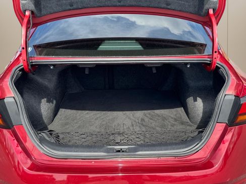 Used 2023 Nissan Altima 2.5 SR w/ SR Premium Package image 14