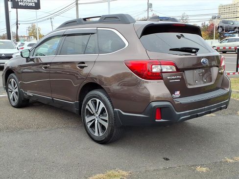 Used 2019 Subaru Outback 2.5i Limited w/ Popular Package #2 image 6