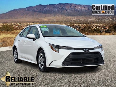 Used 2024 Toyota Corolla LE image 1