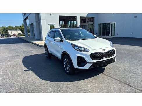 Used 2021 Kia Sportage S w/ S AWD Premium Package image 3