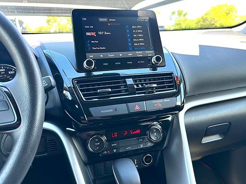 Used 2024 Mitsubishi Eclipse Cross LE image 33