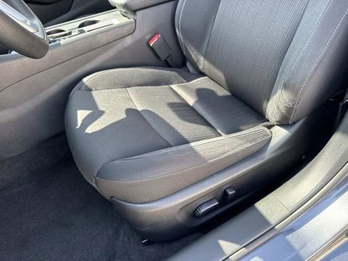 Used 2025 Nissan Altima 2.5 SV image 23