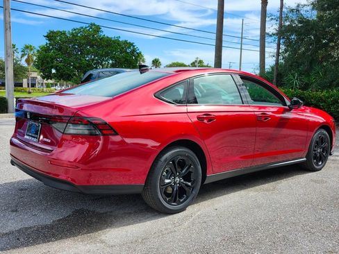 New 2025 Honda Accord SE image 13