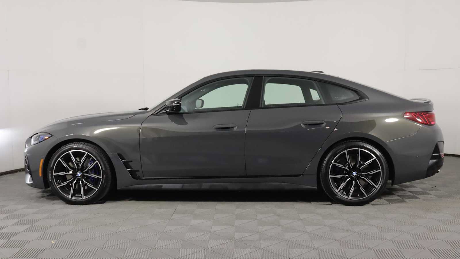 Used 2026 BMW 440i xDrive w/ Premium Package AWD/4WD image 8